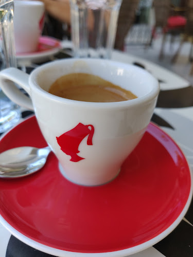 Kava u Caffe Bar Belvedere